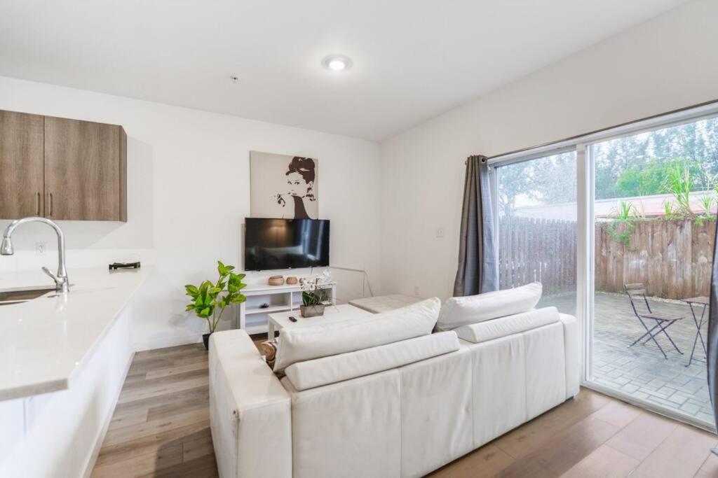Fantastic Townhouse 15Minutes From The Beach Miami Exterior photo